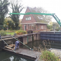 Ponton 2 is uitermate geschikt voor werkzaamheden vlak boven de waterlijn